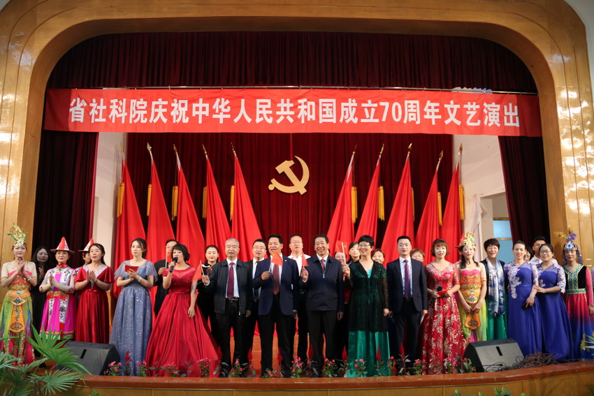 演出合影.jpg