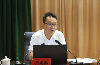 农村发展研究所王建兵同志应邀到临夏市作专题讲座