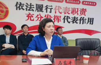 我院社会学研究所所长马东平研究员在七里河区宣讲全国两会精神