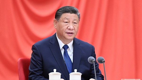 习近平：把中央八项规定作为铁规矩、硬杠杠